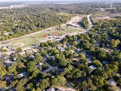 View/Area - 1620 S 29th St, Fort Smith, AR 72901 photo 2 of 6