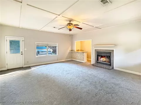 Living - 1620 S 29th St, Fort Smith, AR 72901 photo 2 of 3