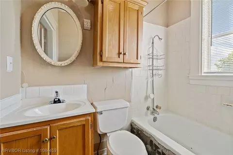 Bath - 111 Sherwood Ave, Fort Smith, AR 72916 photo 4 of 4