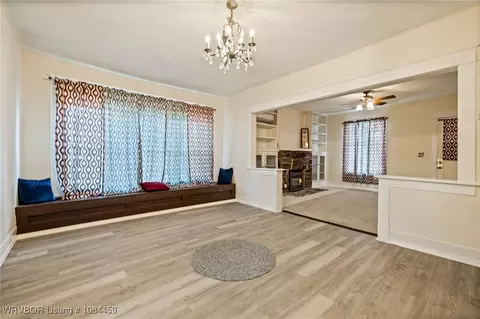 Living - 111 Sherwood Ave, Fort Smith, AR 72916 photo 4 of 4