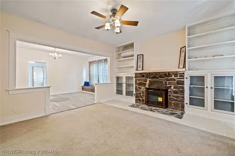 Living - 111 Sherwood Ave, Fort Smith, AR 72916 photo 3 of 4