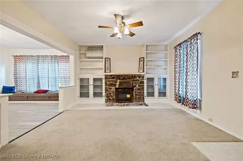Living - 111 Sherwood Ave, Fort Smith, AR 72916 photo 1 of 4