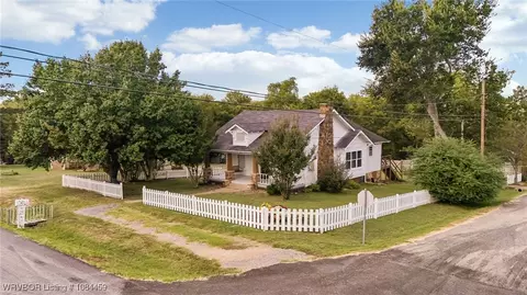 Exterior - 111 Sherwood Ave, Fort Smith, AR 72916 photo 3 of 14
