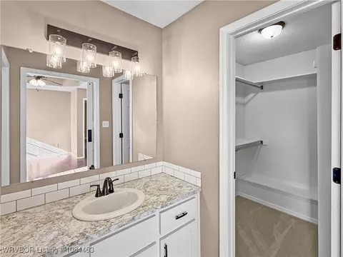 Bath - 144 Juniper Dr, Greenwood, AR 72936 photo 3 of 3