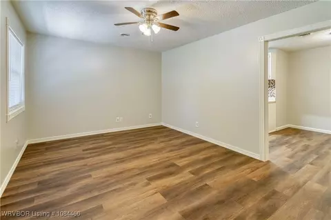 8112 S 35th Ter, Fort Smith, AR 72908 photo 10