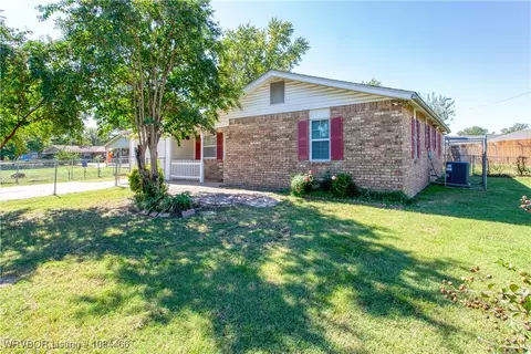 8112 S 35th Ter, Fort Smith, AR 72908 photo 5