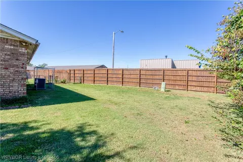 8112 S 35th Ter, Fort Smith, AR 72908 photo 33