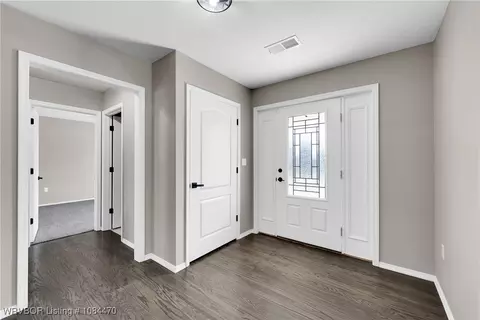 Entry Way - 503 Janet Ln, Pocola, OK 74902 photo 2 of 4