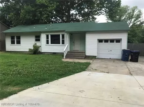 Exterior - 4610 S 26 St, Fort Smith, AR 72901 photo 1 of 3