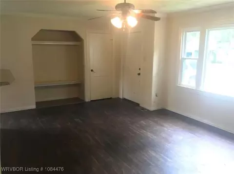 Living - 4610 S 26 St, Fort Smith, AR 72901 photo 1 of 2