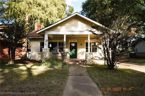 204 S Mulberry St, Sallisaw, OK 74955