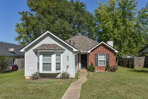 Exterior - 809 George St, Fort Smith, AR 72908 photo 2 of 4