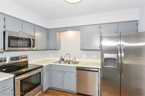 Kitchen - 809 George St, Fort Smith, AR 72908 photo 2 of 2