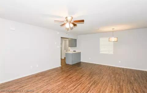 Living - 809 George St, Fort Smith, AR 72908 photo 4 of 4