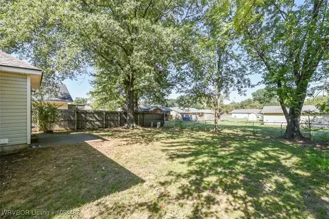 Exterior - 809 George St, Fort Smith, AR 72908 photo 4 of 4