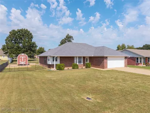104 Commanche Loop, Roland, OK 74954 photo 2