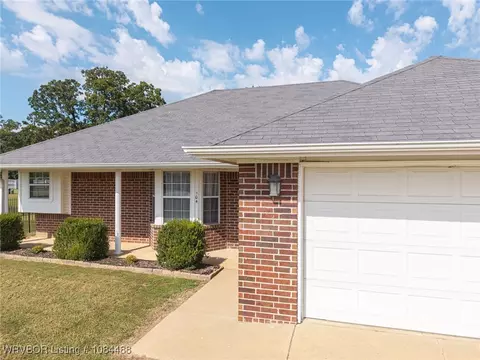 104 Commanche Loop, Roland, OK 74954 photo 4