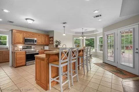 Kitchen - 621 E Newberry Rd, Alma, AR 72921 photo 1 of 2