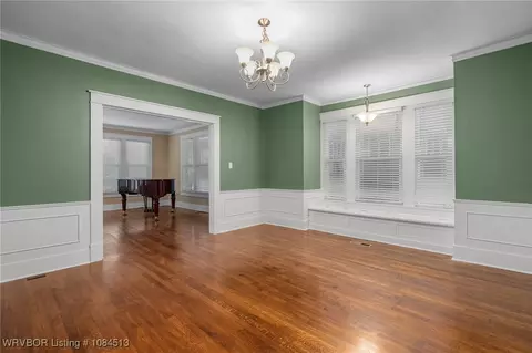 Living - 615 May Ave, Fort Smith, AR 72901 photo 3 of 6