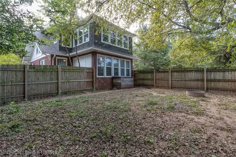 Exterior - 615 May Ave, Fort Smith, AR 72901 photo 12 of 23