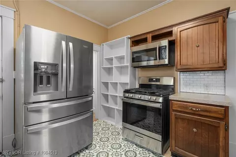 Kitchen - 615 May Ave, Fort Smith, AR 72901 photo 2 of 4