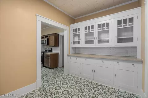 Entry Way - 615 May Ave, Fort Smith, AR 72901 photo 2 of 2