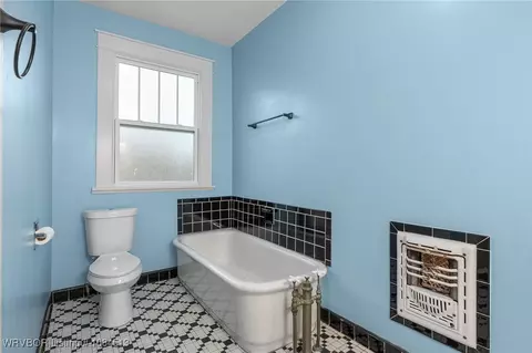 Bath - 615 May Ave, Fort Smith, AR 72901 photo 3 of 5