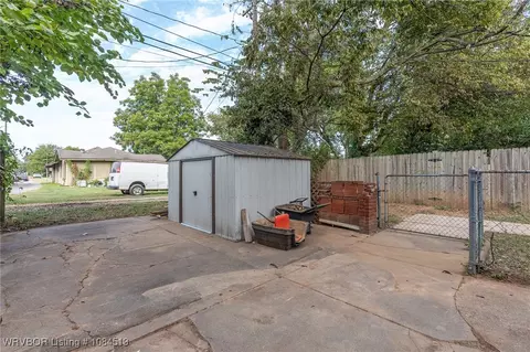 Exterior - 615 May Ave, Fort Smith, AR 72901 photo 8 of 23