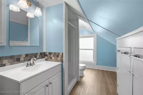 Bath - 615 May Ave, Fort Smith, AR 72901 photo 5 of 5