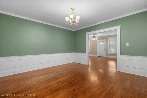 Living - 615 May Ave, Fort Smith, AR 72901 photo 4 of 6