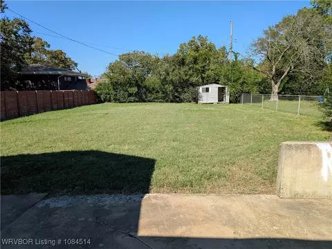 Exterior - 3315 Independence St, Fort Smith, AR 72903 photo 5 of 7