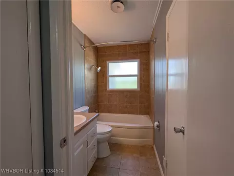 Bath - 3315 Independence St, Fort Smith, AR 72903 photo 1 of 2