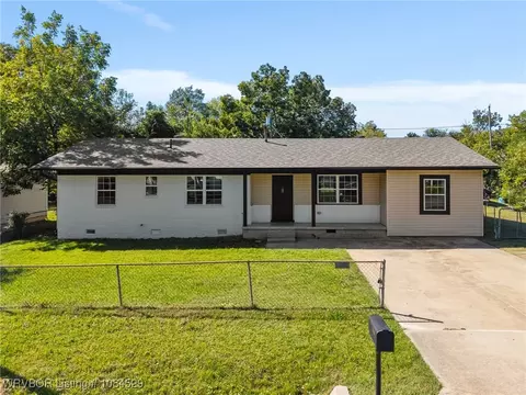 3409 N 49th St, Fort Smith, AR 72904