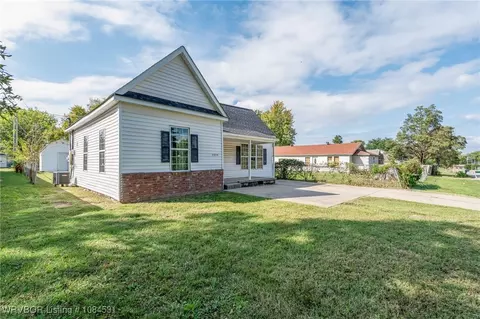 2305 N 33rd St, Fort Smith, AR 72904 photo 1