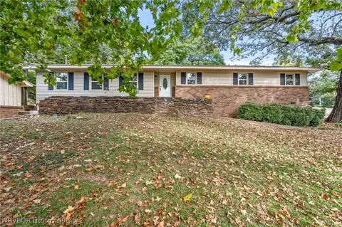 5 Old Greenwood Ln, Fort Smith, AR 72903