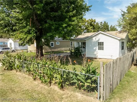 Exterior - 3425 Santa Fe St, Fort Smith, AR 72904 photo 2 of 8