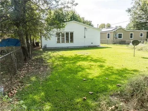 Exterior - 3425 Santa Fe St, Fort Smith, AR 72904 photo 7 of 8