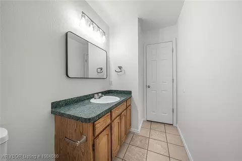 Bath - 3405 Price Cir, Fort Smith, AR 72904 photo 2 of 3
