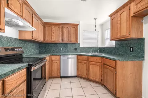 Kitchen - 3405 Price Cir, Fort Smith, AR 72904 photo 3 of 3