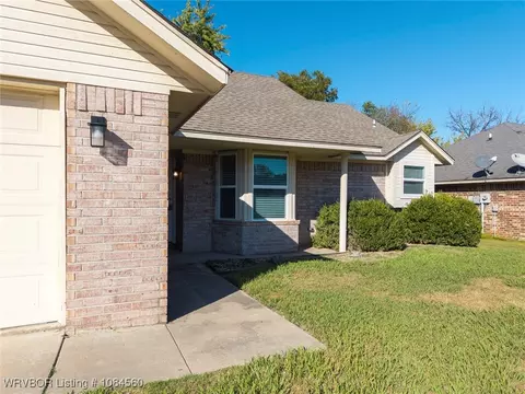 Exterior - 3405 Price Cir, Fort Smith, AR 72904 photo 2 of 8