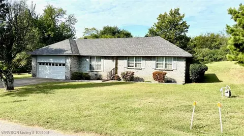 1003 Taylor Ln, Alma, AR 72921