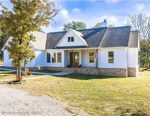 8600 County Line Rd, Mulberry, AR 72947