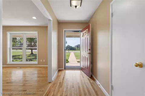 8501 Royal Ridge Dr, Fort Smith, AR 72903 photo 3