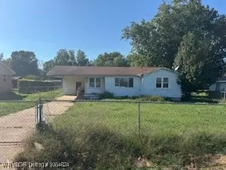 711 Logan St, Charleston, AR 72933