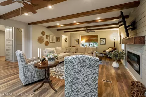 Living - 5715 Enid St, Fort Smith, AR 72903 photo 2 of 4