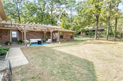 Exterior - 5715 Enid St, Fort Smith, AR 72903 photo 8 of 16