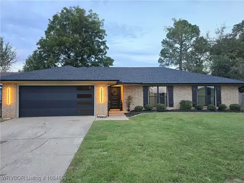 6315 Gary Ln, Fort Smith, AR 72903 photo 2