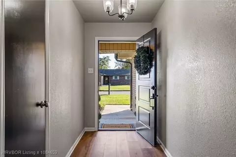 6315 Gary Ln, Fort Smith, AR 72903 photo 4