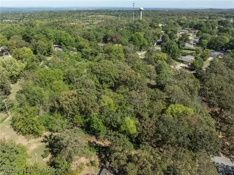 View/Area - 2715 Dallas St, Fort Smith, AR 72901 photo 3 of 7