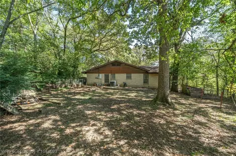 Exterior - 2715 Dallas St, Fort Smith, AR 72901 photo 7 of 19